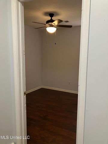 7054 Foxhall Drive, Horn Lake, MS 38637