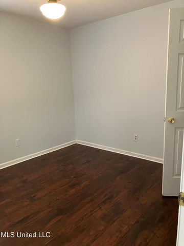 7054 Foxhall Drive, Horn Lake, MS 38637