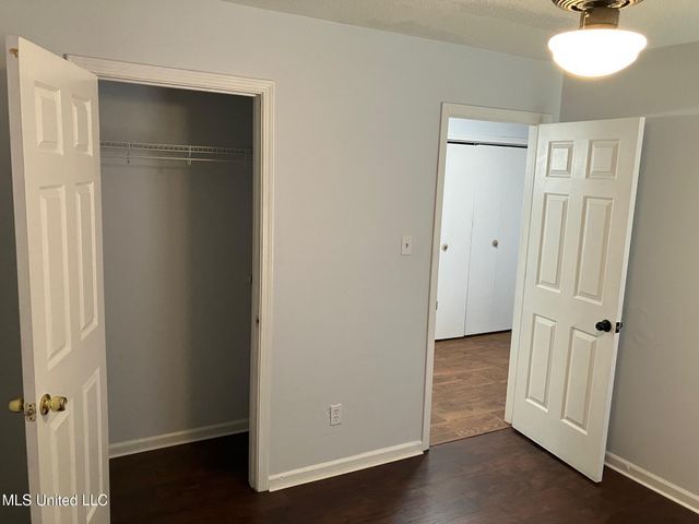 7054 Foxhall Drive, Horn Lake, MS 38637