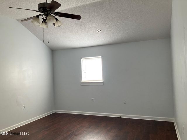 7054 Foxhall Drive, Horn Lake, MS 38637