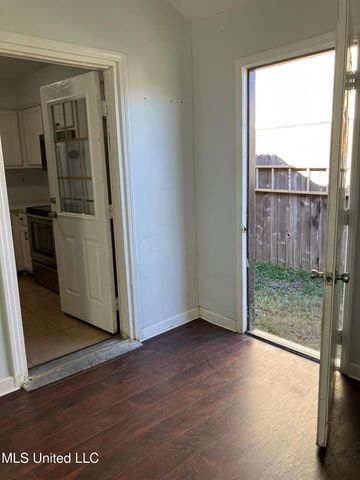 7054 Foxhall Drive, Horn Lake, MS 38637