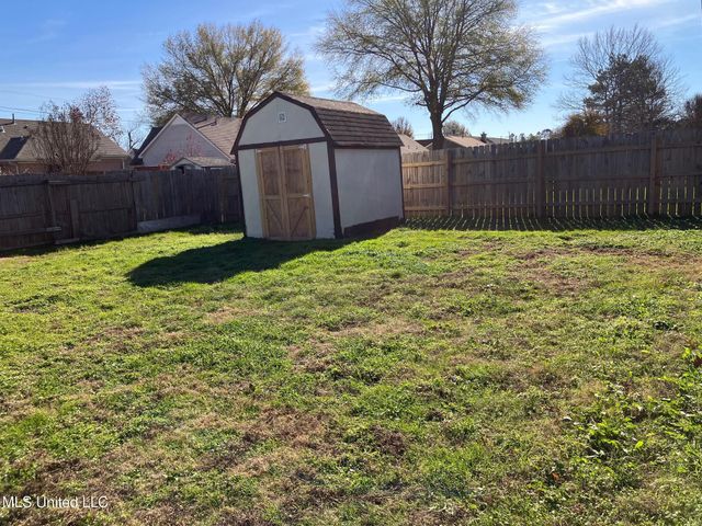 7054 Foxhall Drive, Horn Lake, MS 38637