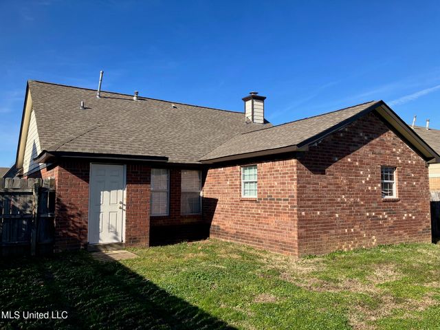 7054 Foxhall Drive, Horn Lake, MS 38637