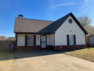 7054 Foxhall Drive, Horn Lake, MS 38637