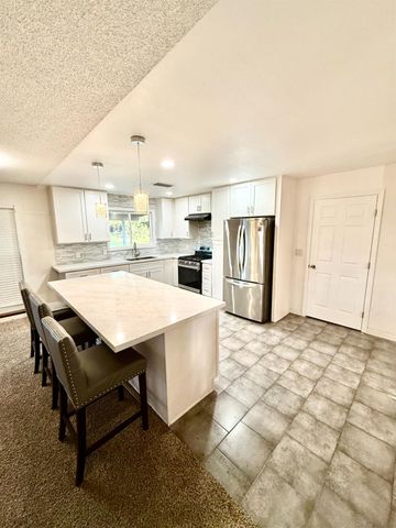 18798 Farallon Road, Madera, CA 93638