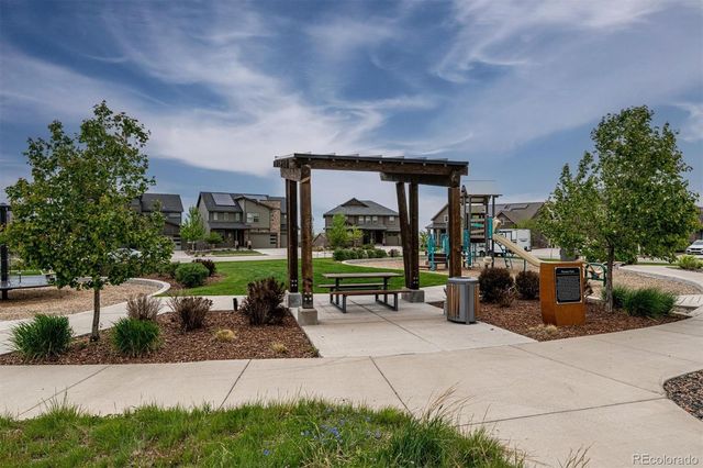 8107 Arapahoe Peak Street, Littleton, CO 80125
