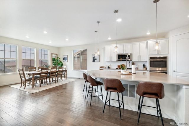 8107 Arapahoe Peak Street, Littleton, CO 80125