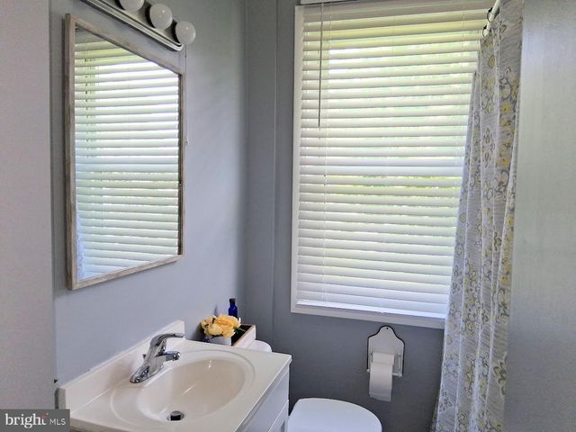 40 HAMPTON RD, Linthicum Heights, MD 21090