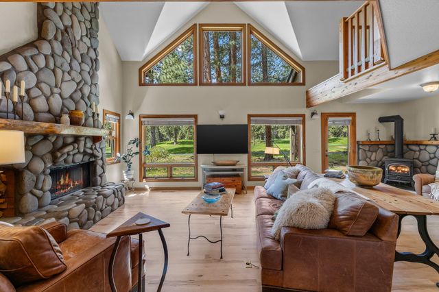 60779 Currant Way, Bend, OR 97702