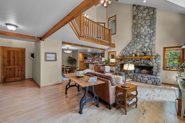 60779 Currant Way, Bend, OR 97702