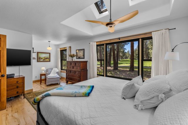 60779 Currant Way, Bend, OR 97702