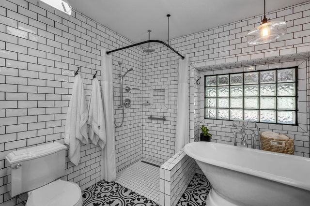 60779 Currant Way, Bend, OR 97702