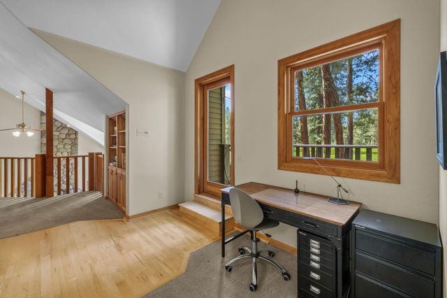 60779 Currant Way, Bend, OR 97702