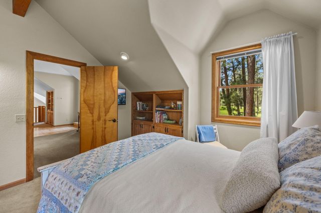60779 Currant Way, Bend, OR 97702