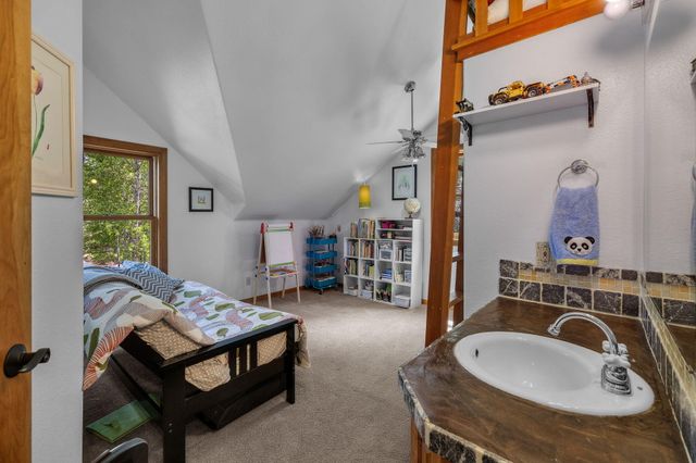 60779 Currant Way, Bend, OR 97702