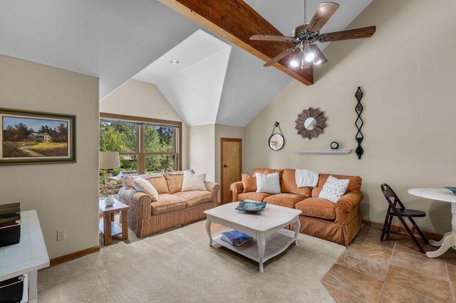 60779 Currant Way, Bend, OR 97702