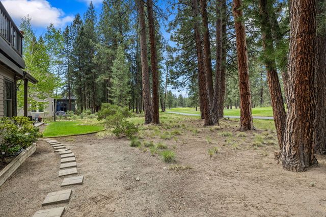 60779 Currant Way, Bend, OR 97702
