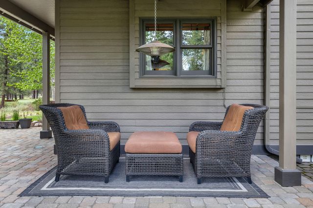 60779 Currant Way, Bend, OR 97702