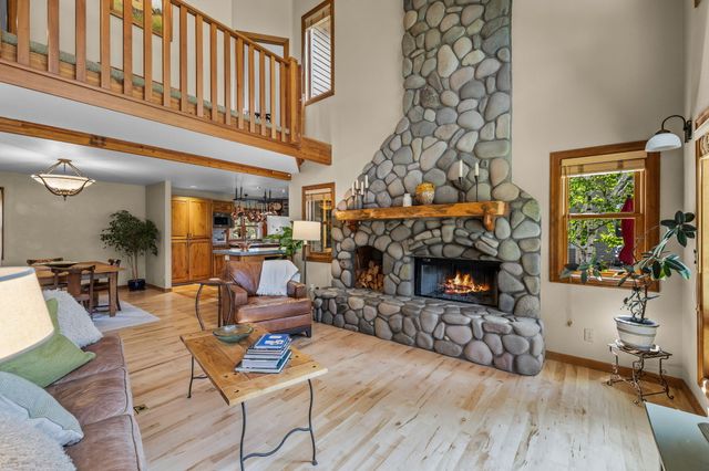 60779 Currant Way, Bend, OR 97702