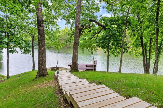 464 Foxfire Crossing Drive, Innsbrook, MO 63390