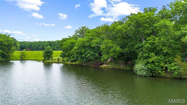 464 Foxfire Crossing Drive, Innsbrook, MO 63390