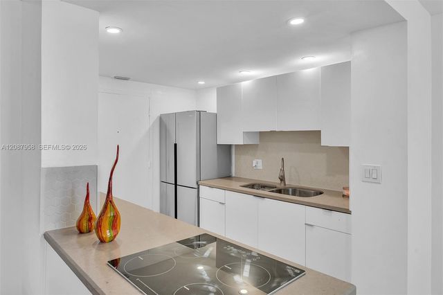 430 Golden Isles Drive 803, Hallandale Beach, FL 33009
