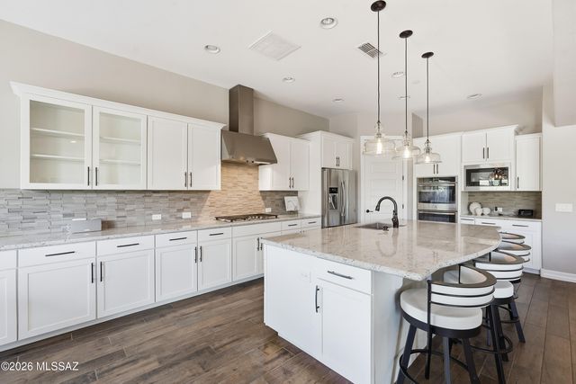 9915 E Goldsmith Place, Tucson, AZ 85749