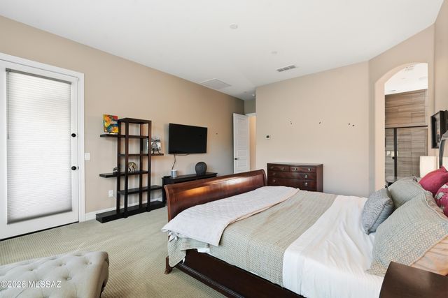 9915 E Goldsmith Place, Tucson, AZ 85749