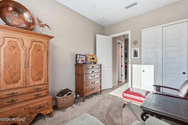 9915 E Goldsmith Place, Tucson, AZ 85749