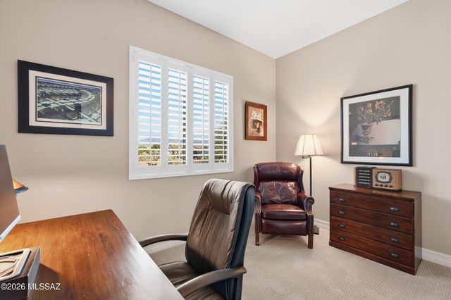 9915 E Goldsmith Place, Tucson, AZ 85749