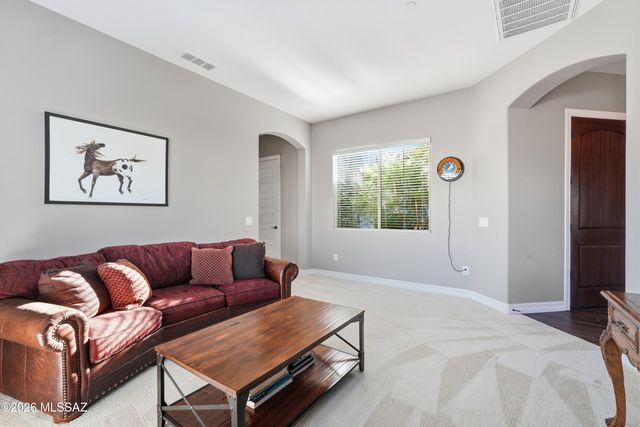 9915 E Goldsmith Place, Tucson, AZ 85749