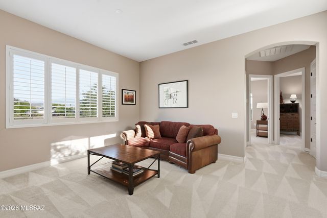 9915 E Goldsmith Place, Tucson, AZ 85749
