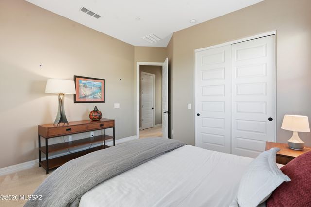 9915 E Goldsmith Place, Tucson, AZ 85749