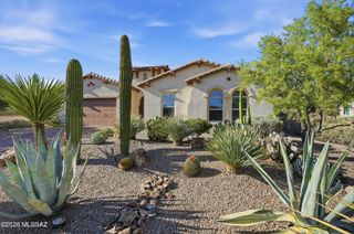 9915 E Goldsmith Place, Tucson, AZ 85749