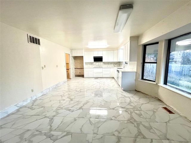 6025 NW 84th Place, Oklahoma City, OK 73132