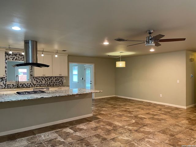1360 POPPY LN, New Braunfels, TX 78130