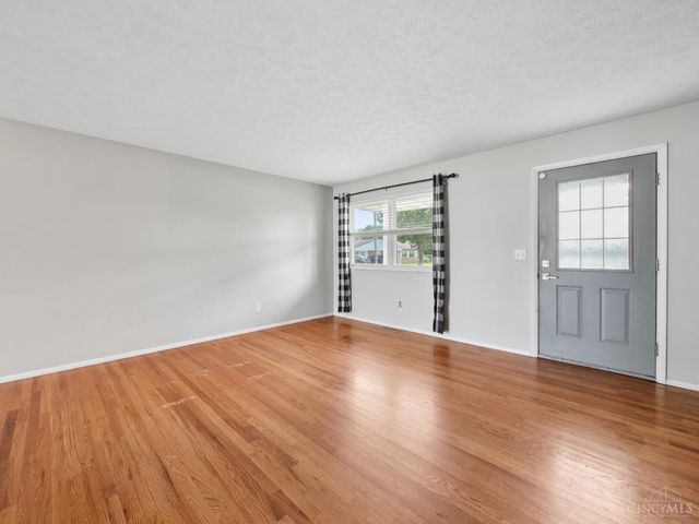 2716 Windon Drive, Colerain Twp, OH 45251