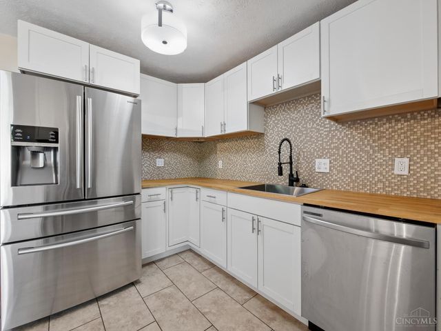 2716 Windon Drive, Colerain Twp, OH 45251