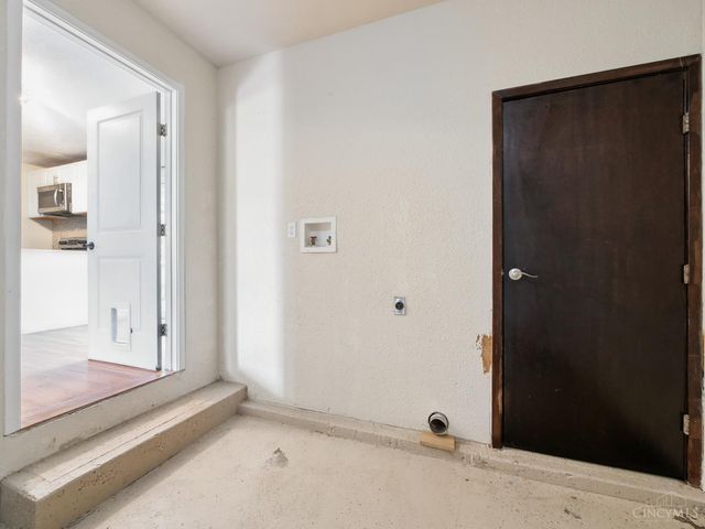 2716 Windon Drive, Colerain Twp, OH 45251