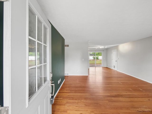 2716 Windon Drive, Colerain Twp, OH 45251