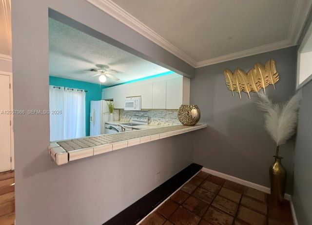 773 Crystal Lake Dr 773 773, Deerfield Beach, FL 33064