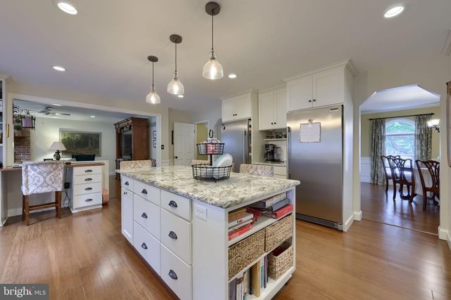 110 PARK PLACE DR, Reading, PA 19608