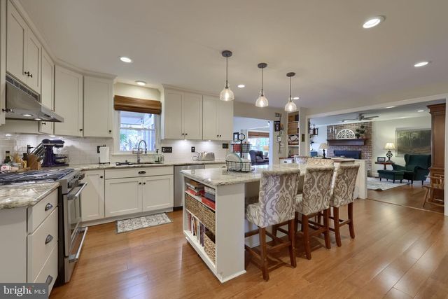 110 PARK PLACE DR, Reading, PA 19608