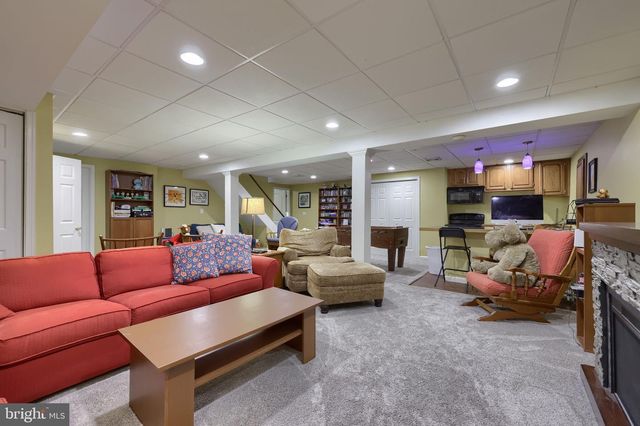 110 PARK PLACE DR, Reading, PA 19608