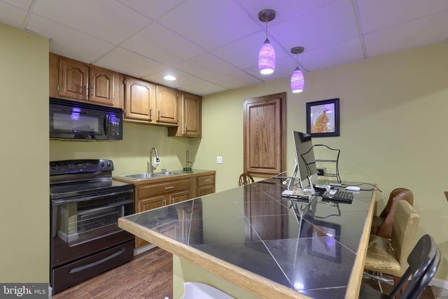 110 PARK PLACE DR, Reading, PA 19608