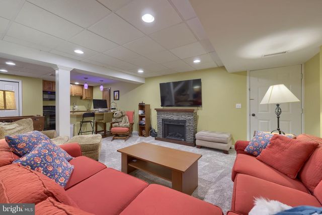 110 PARK PLACE DR, Reading, PA 19608