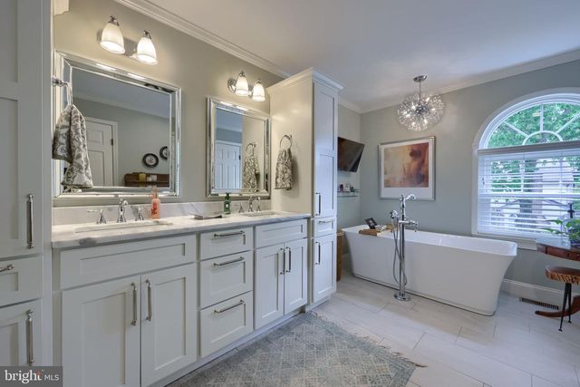 110 PARK PLACE DR, Reading, PA 19608
