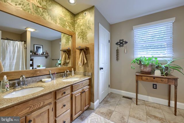 110 PARK PLACE DR, Reading, PA 19608