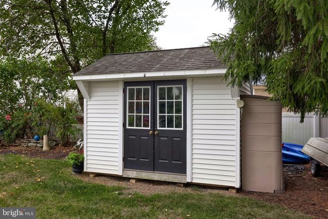 110 PARK PLACE DR, Reading, PA 19608