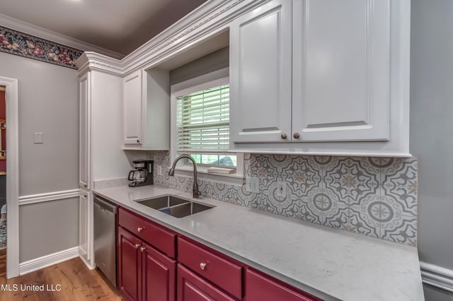 614 Summer Place, Flowood, MS 39232